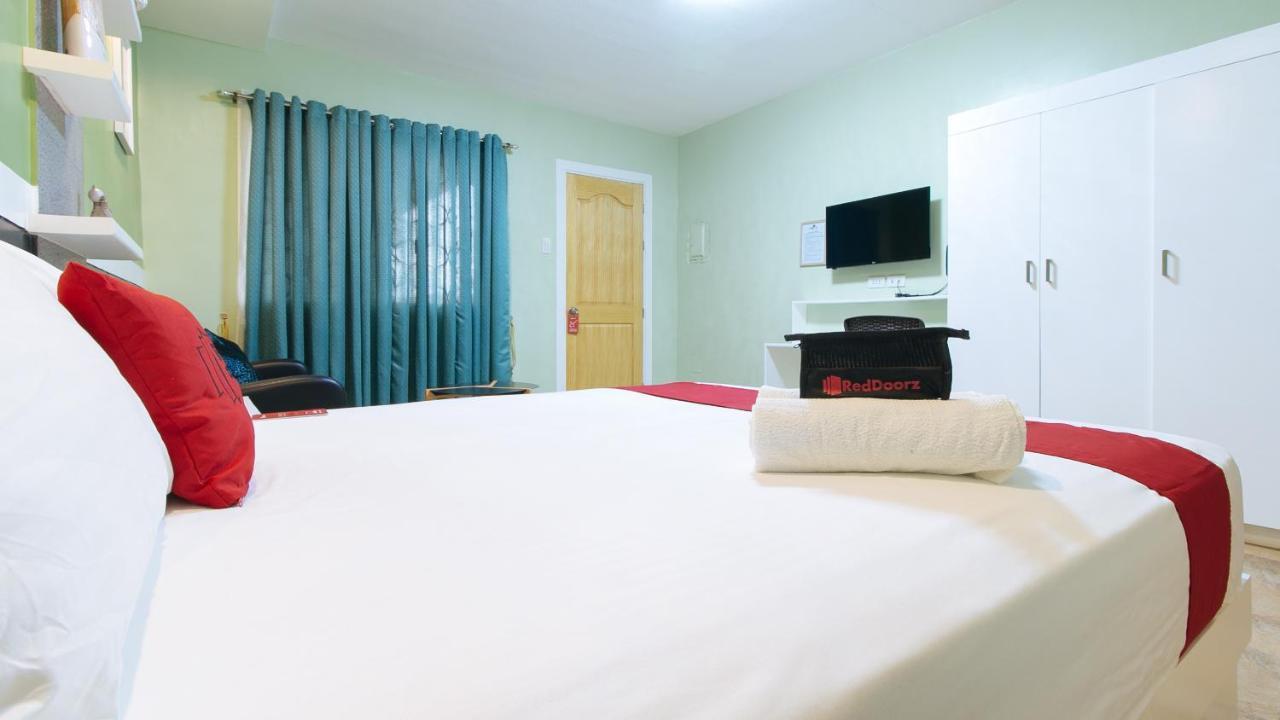 Reddoorz Plus Near Lapasan Plaza Cagayan De Oro Esterno foto