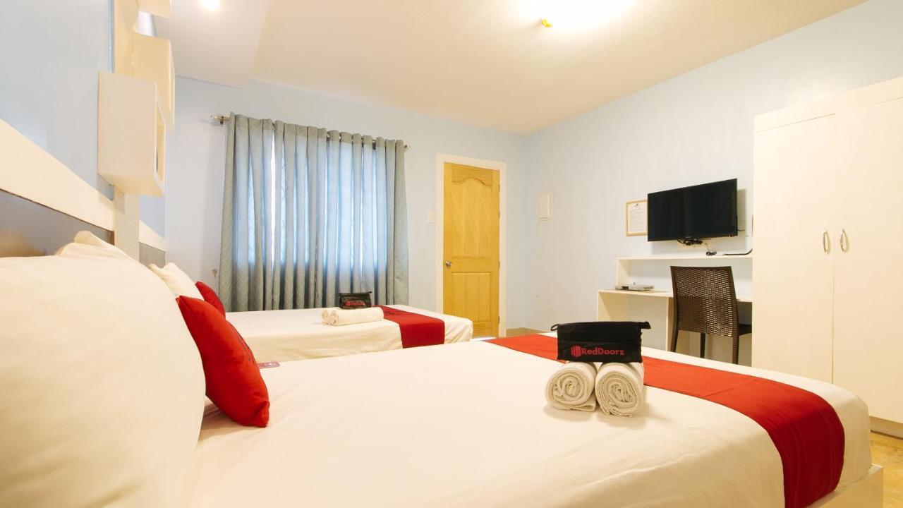 Reddoorz Plus Near Lapasan Plaza Cagayan De Oro Esterno foto