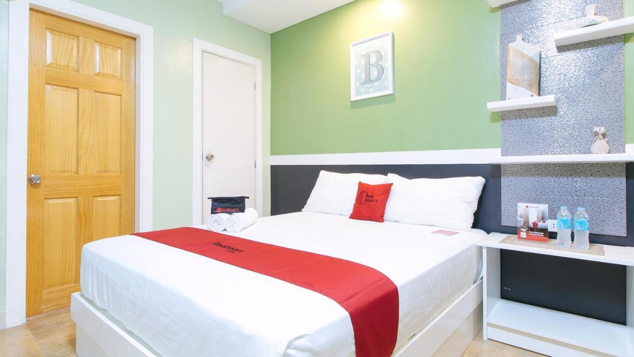 Reddoorz Plus Near Lapasan Plaza Cagayan De Oro Esterno foto