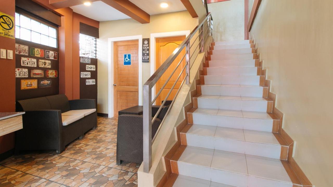 Reddoorz Plus Near Lapasan Plaza Cagayan De Oro Esterno foto