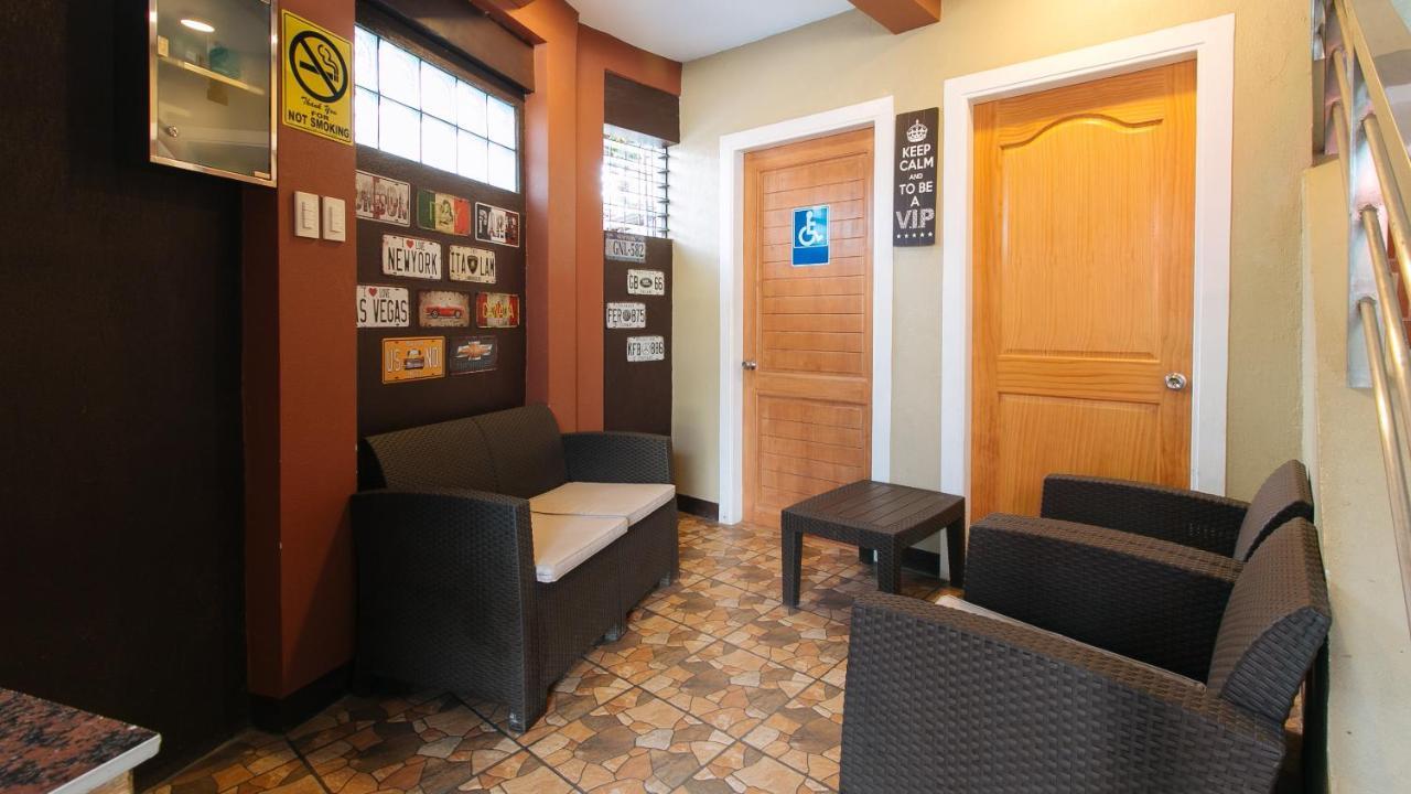 Reddoorz Plus Near Lapasan Plaza Cagayan De Oro Esterno foto