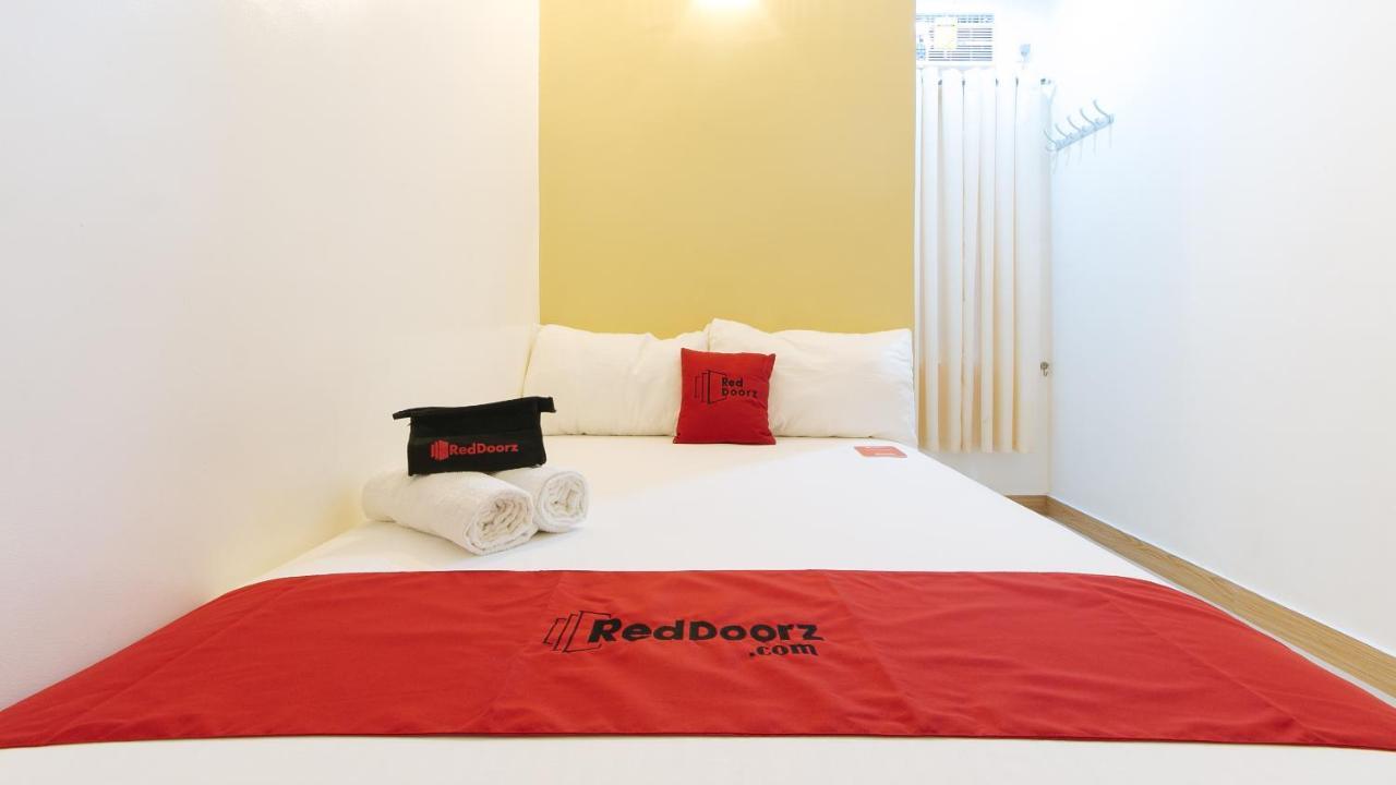 Reddoorz Plus Near Lapasan Plaza Cagayan De Oro Esterno foto