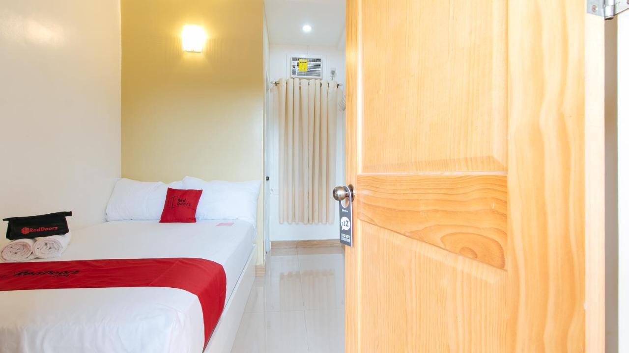 Reddoorz Plus Near Lapasan Plaza Cagayan De Oro Esterno foto