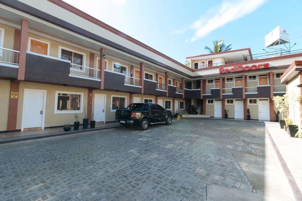 Reddoorz Plus Near Lapasan Plaza Cagayan De Oro Esterno foto