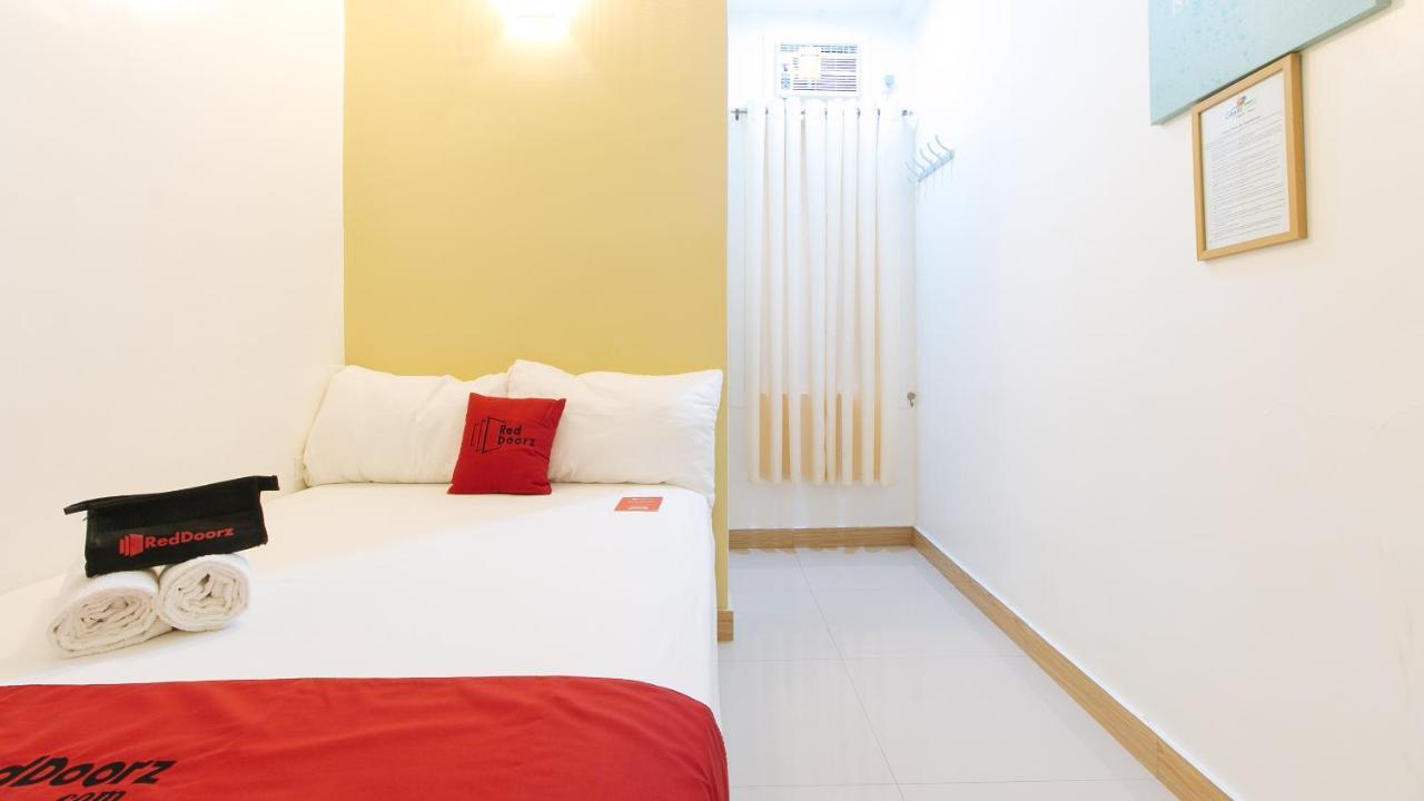 Reddoorz Plus Near Lapasan Plaza Cagayan De Oro Esterno foto