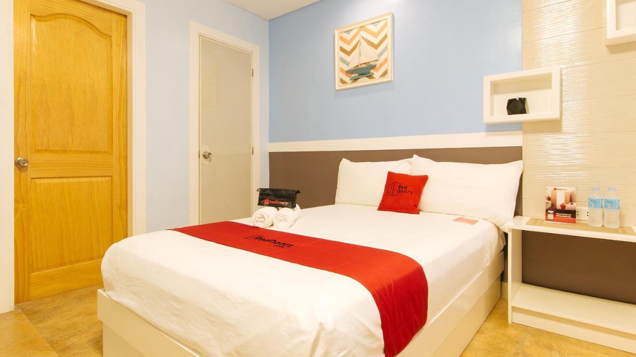 Reddoorz Plus Near Lapasan Plaza Cagayan De Oro Esterno foto